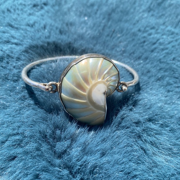 Charles Albert Jewelry - Vintage Charles Albert Sterling Silver Shell Bracelet
